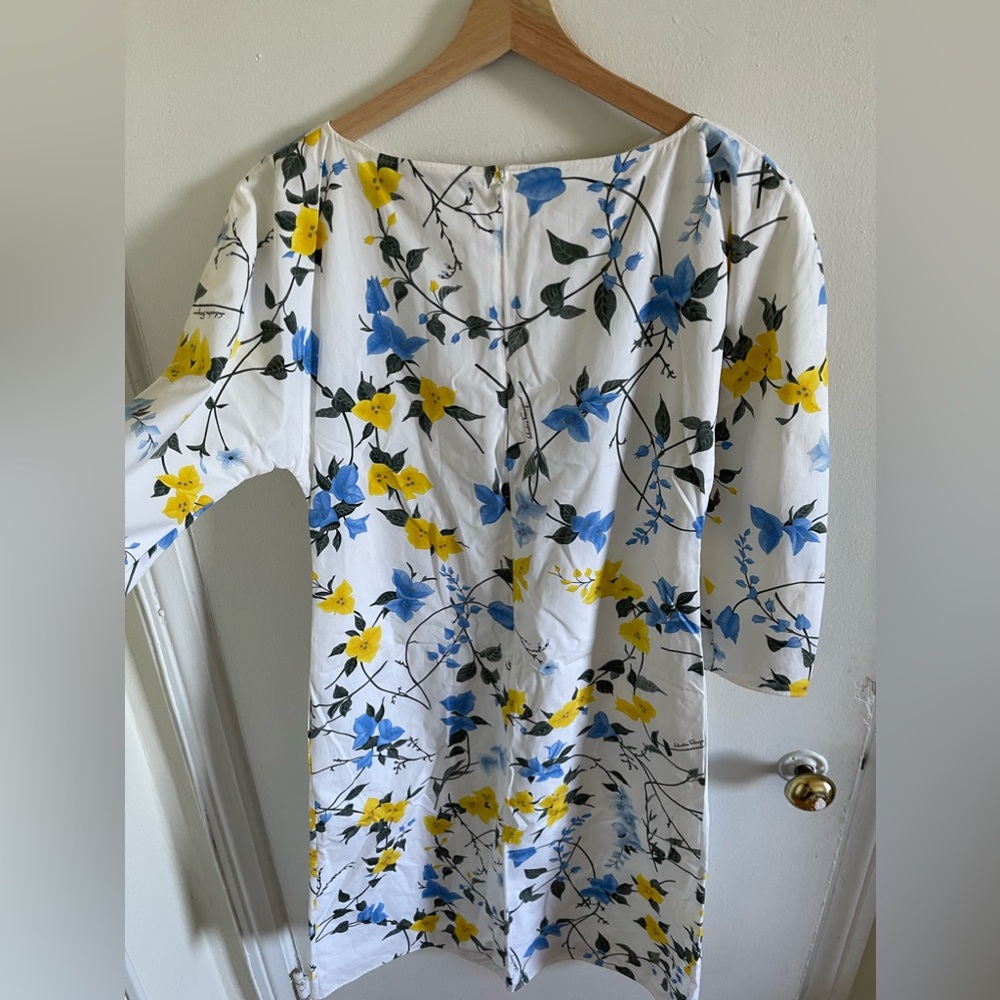 Salvatore Ferragamo floral shift dress NWT sz 42